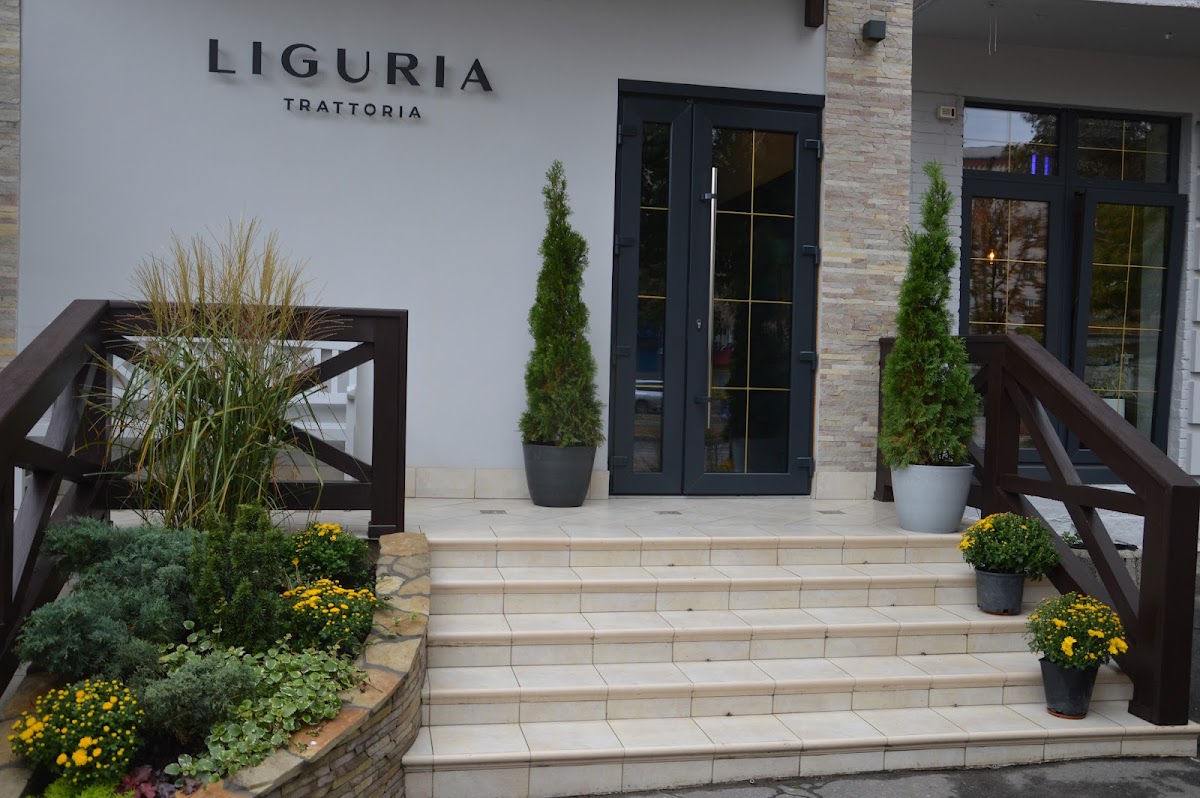 Liguria Trattoria італійський ресторан — Restaurant