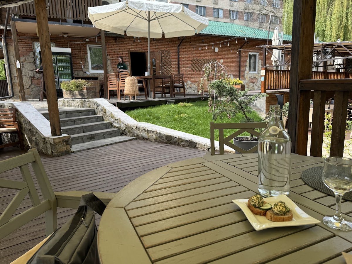 Теревені (Теремок) — Restaurant